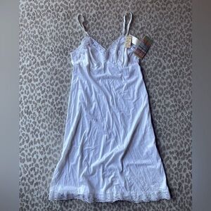 Vintage NWT Vanity Fair White Nightgown/Slip, size 34A